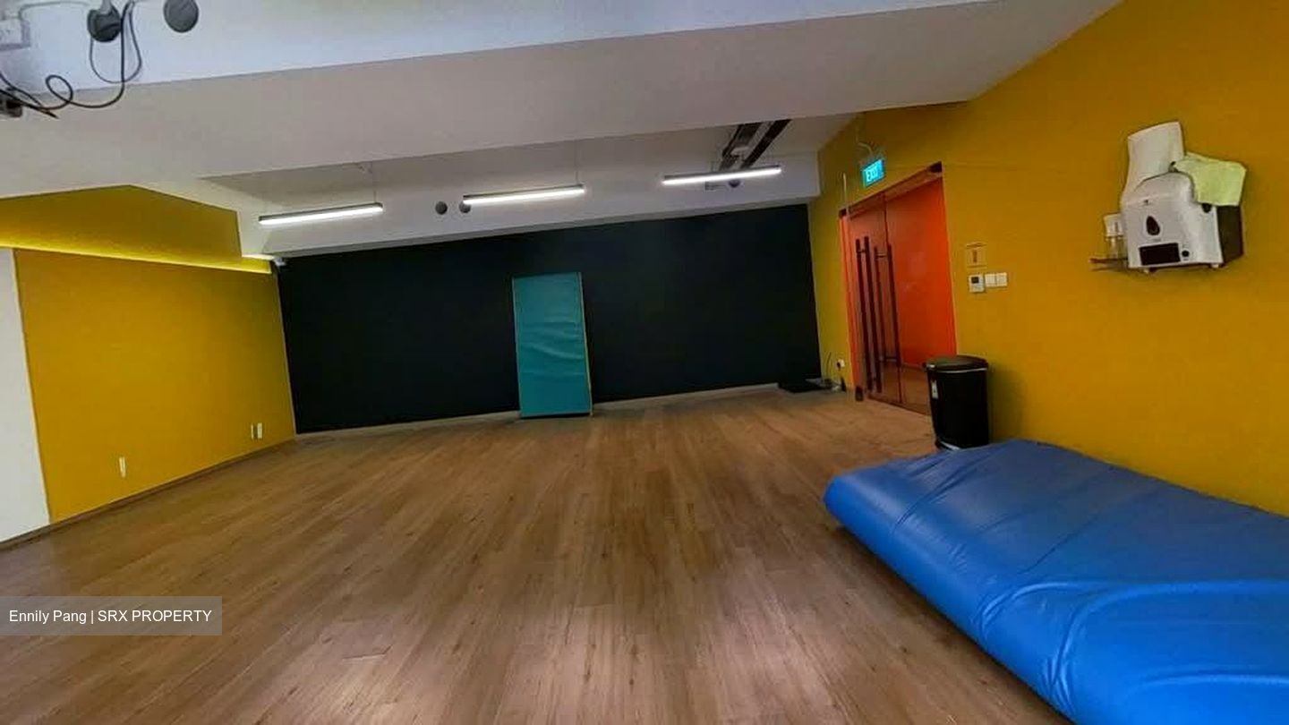 Lorong 18 Geylang (D14), Office #555572341
